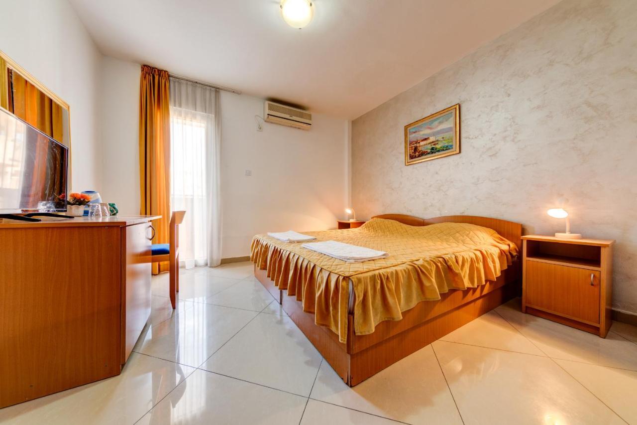 Hotel Suzana Budva Eksteriør billede