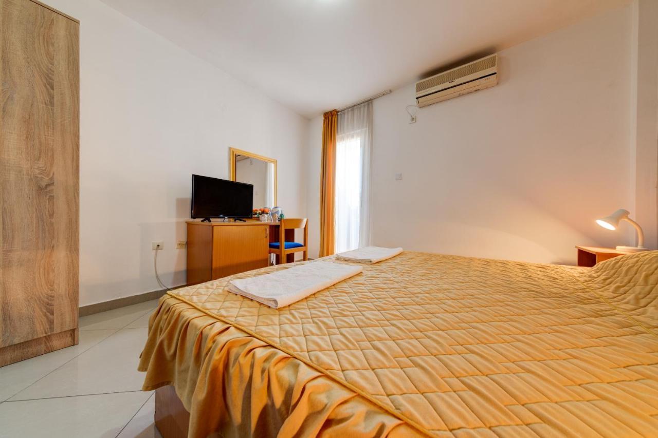 Hotel Suzana Budva Eksteriør billede