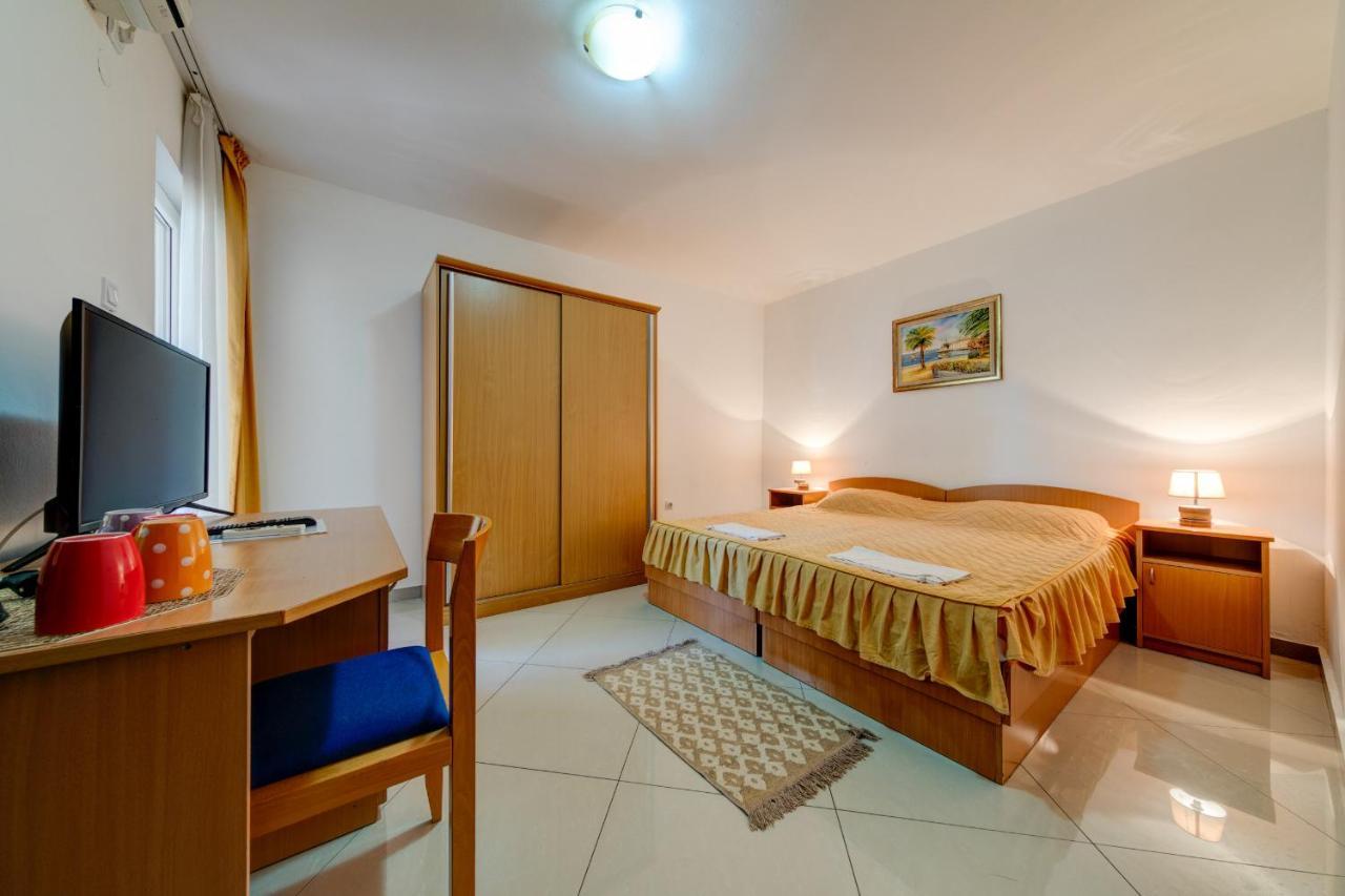 Hotel Suzana Budva Eksteriør billede