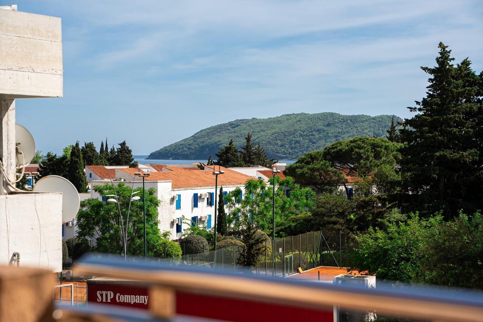 Hotel Suzana Budva Eksteriør billede