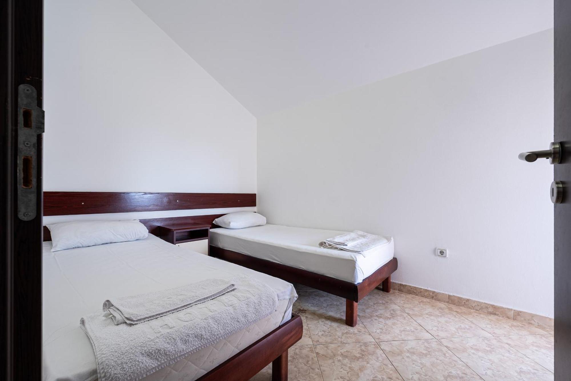 Hotel Suzana Budva Værelse billede